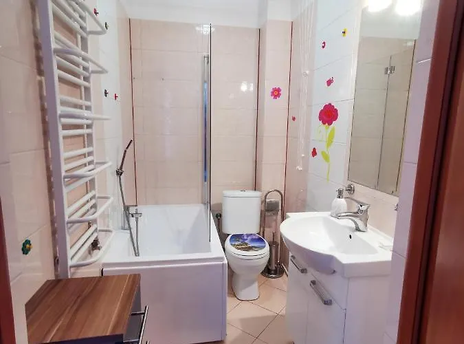 Okno Na Sniezke, Z 2 Lazienkami, Tarasem, Ogrodem, Parkingiem I Pieknym Widokiem *